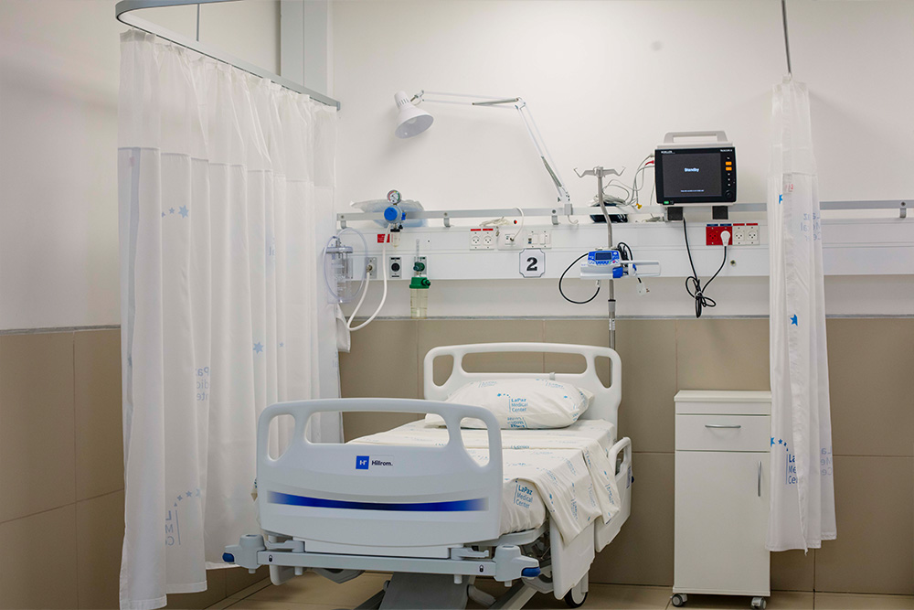 {"en":"Equipment photo 4","es":"Equipamiento foto 4","fr":"\u00c9quipement photo 4"}